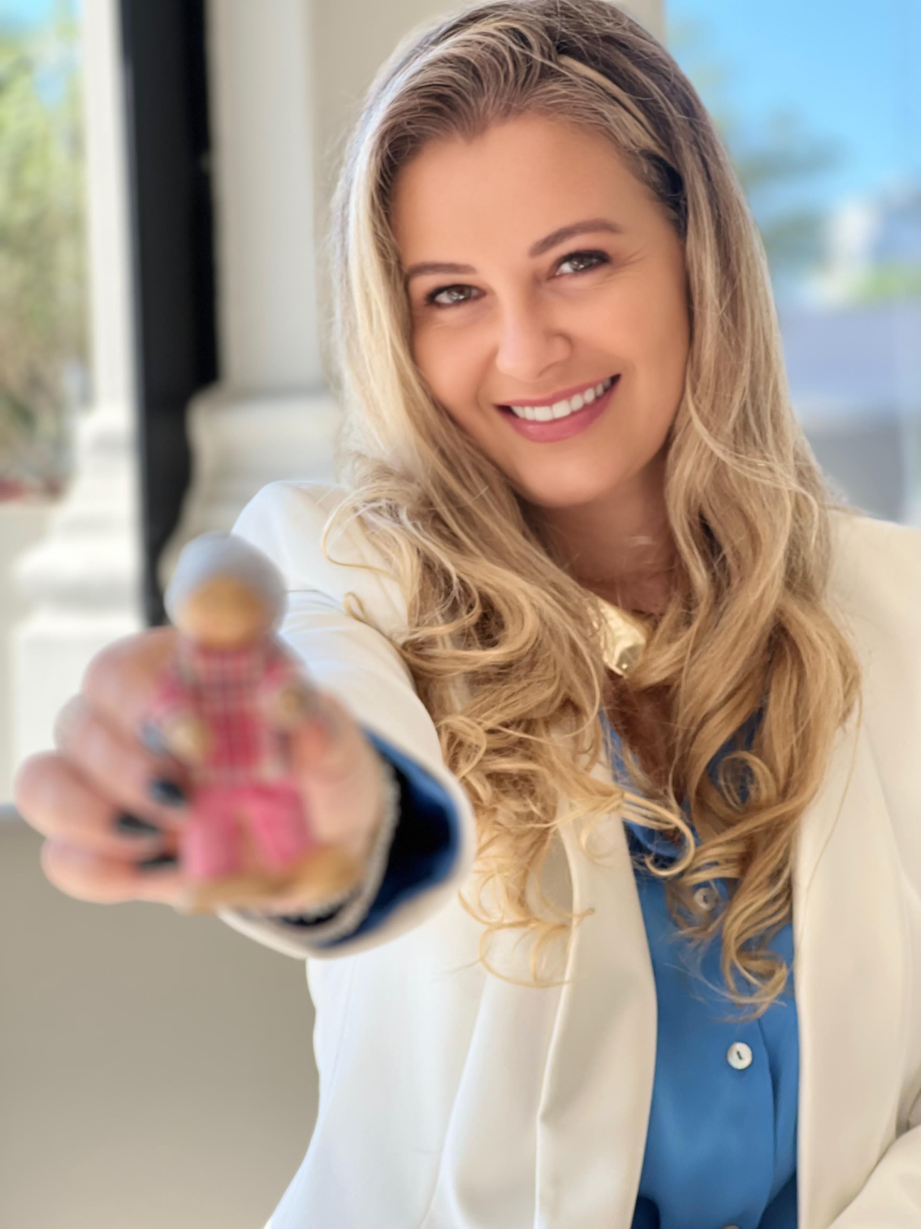 Curso de Constelação Familiar com Bonecos: Transforme Vidas e Cure Traumas